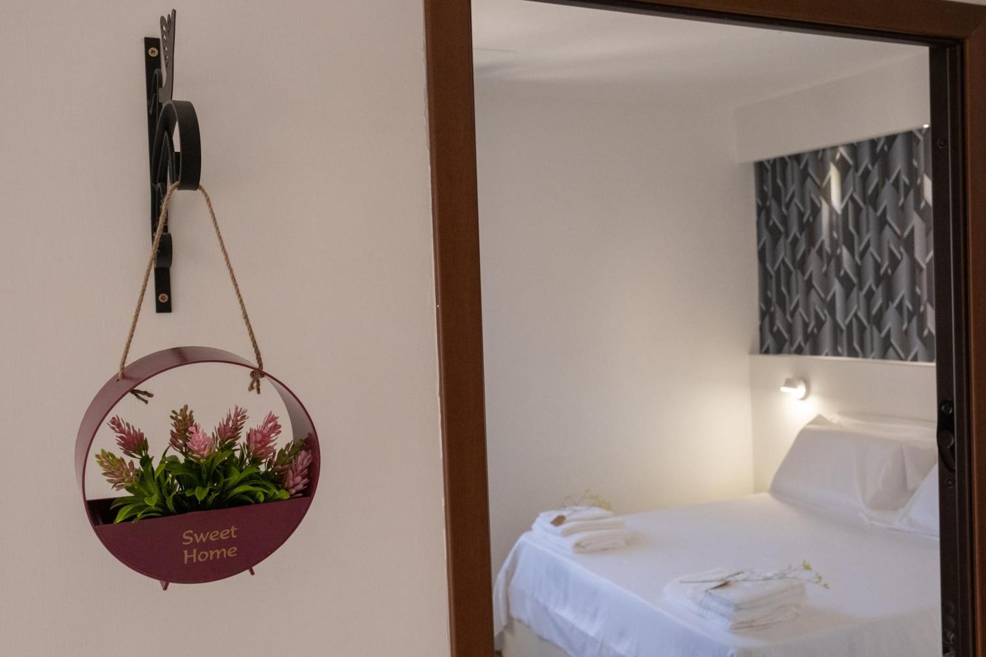 Coraline Deluxe Rooms Castellammare di Stabia Exteriör bild