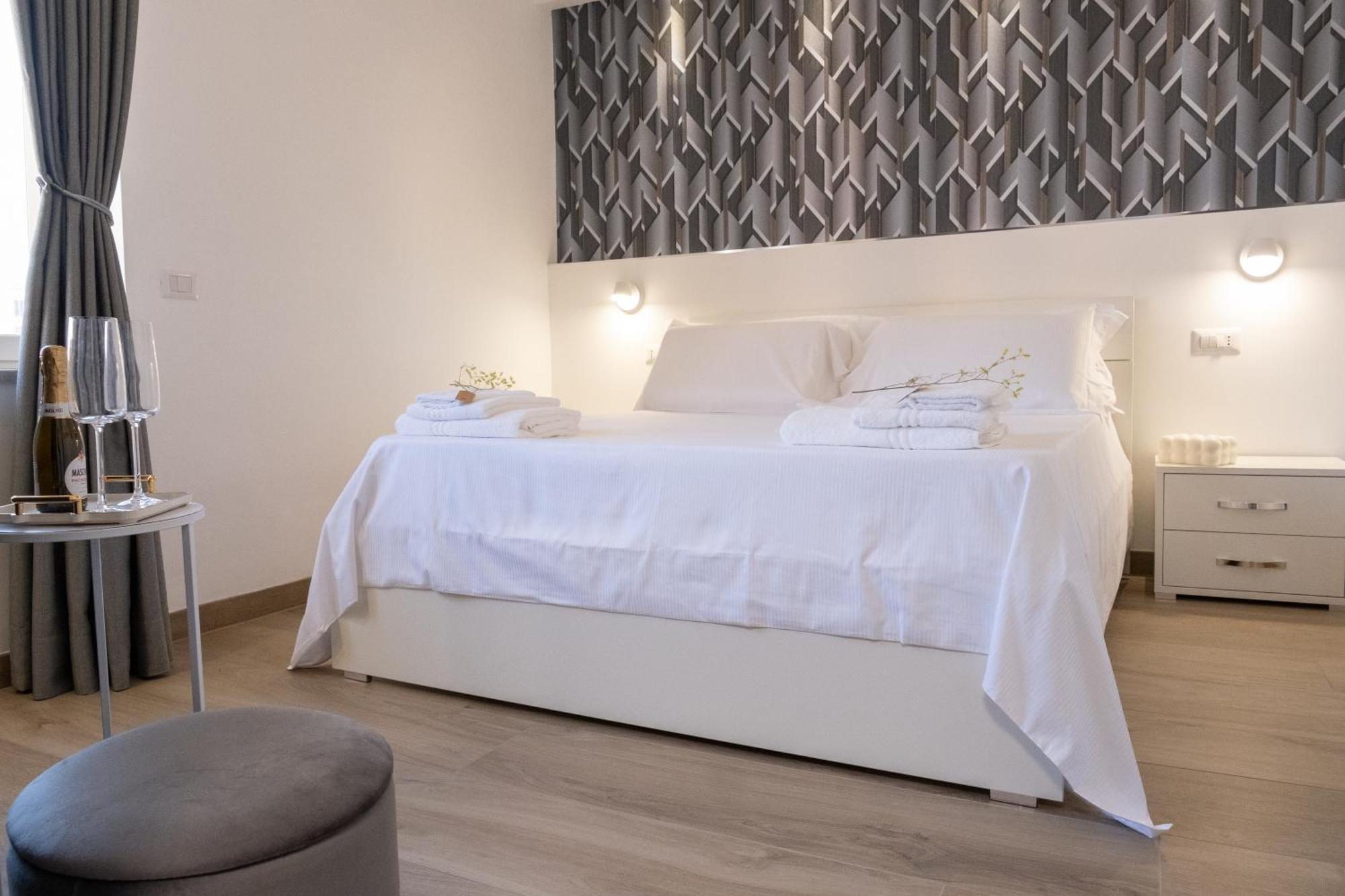 Coraline Deluxe Rooms Castellammare di Stabia Exteriör bild