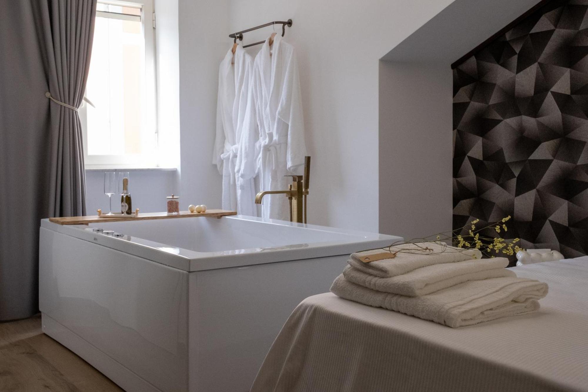 Coraline Deluxe Rooms Castellammare di Stabia Exteriör bild